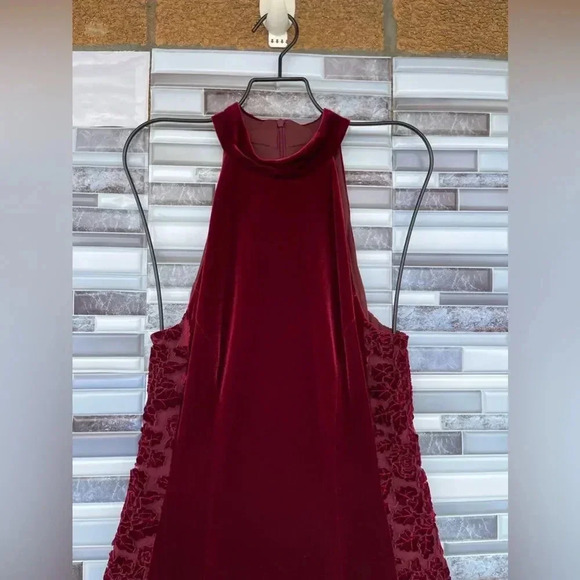 Galvan London Rosa Tulle-trimmed Embroidered Velvet Midi Dress size 6 - Picture 5 of 15